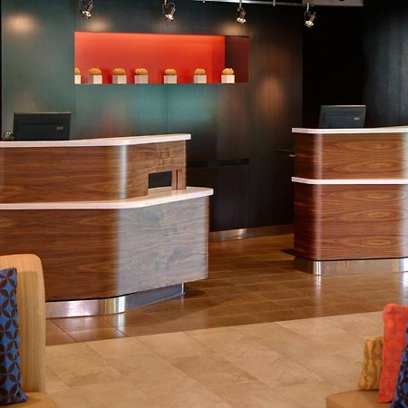 Готель Courtyard By Marriott Lexington North Інтер'єр фото